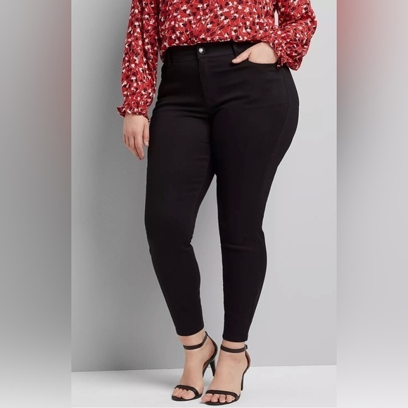 Diva’s Plus Black Skinny Jeans - Picture 1 of 6
